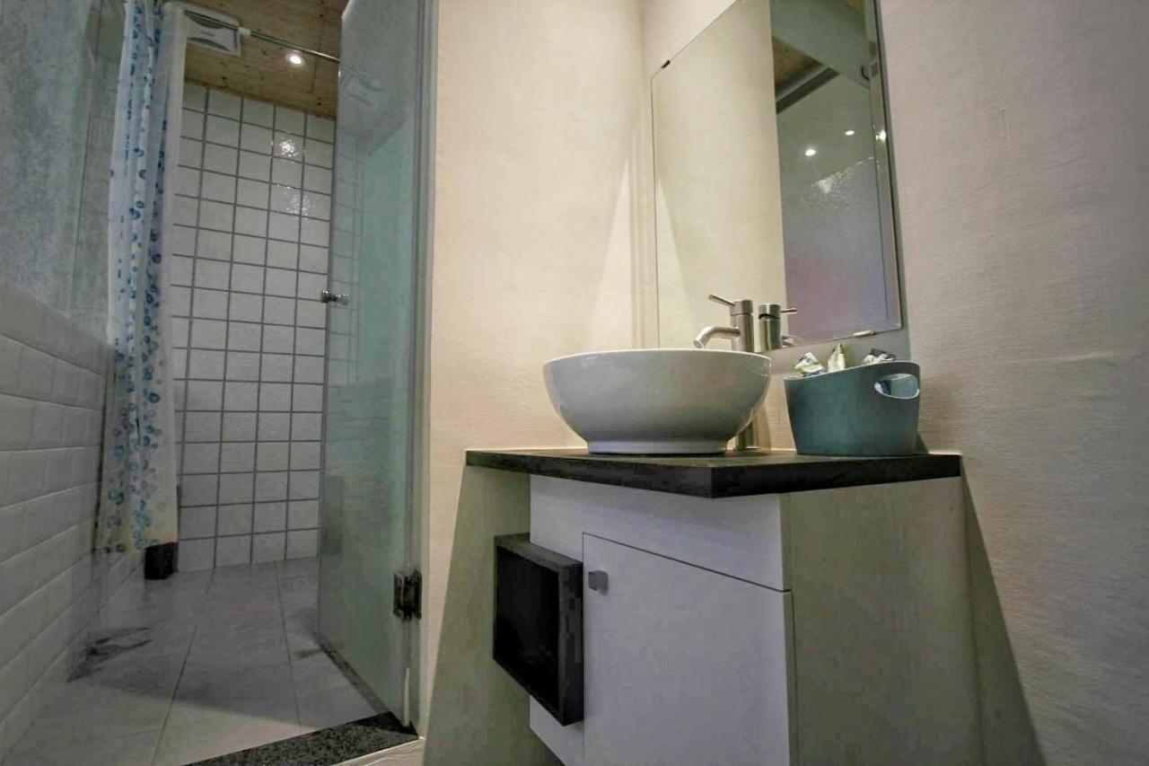 Canal Walk Inn Tainan Luaran gambar